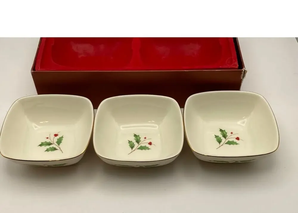 Lenox Holiday Christmas Holly Berry Dipping Bowls Set of 3 in Original Box
